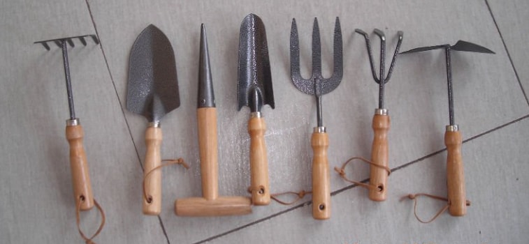 How to choose quality gardening tools?